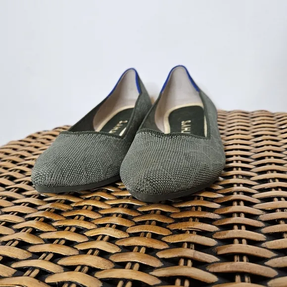 Rothy's The Point Safari Green Retired Womens 7.5 Knit Loafer Flats Giraffe
