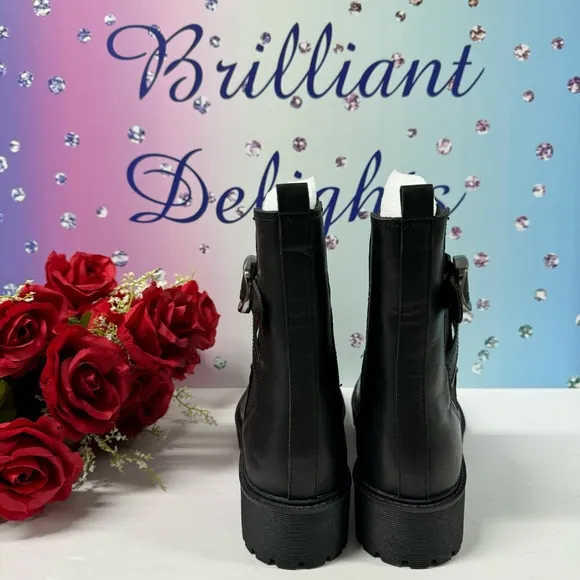 SALE BLACK MOTO STYLE BOOTIES