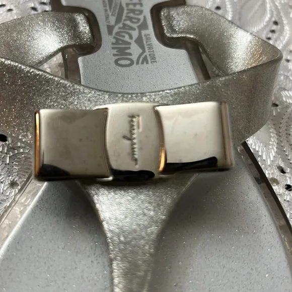Salvatore Ferragamo Farella Silver Glitter Flip Flop Sandals 7