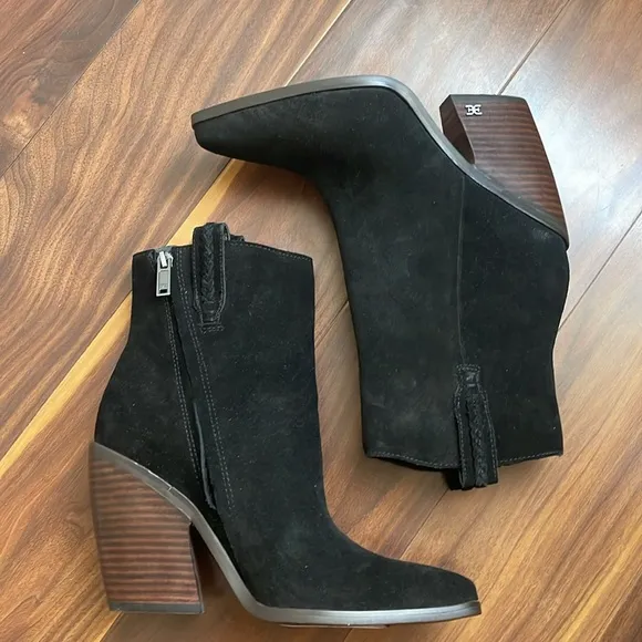 Sam Edelman Agnes Suede Booties size 6