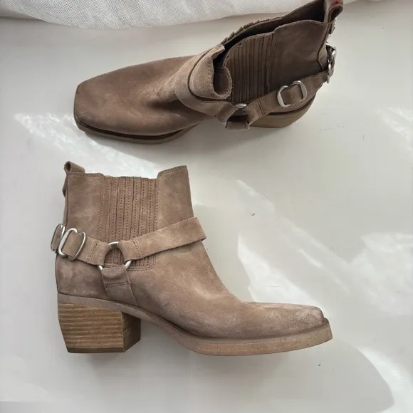 Sam Edelman Bellamie Western Harness Cowgirl Ankle Boots Deep Taupe 7.5M