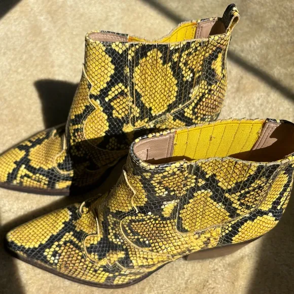Sam Edelman Winona Boho Western Snake Print Ankle Bootie Sz 7