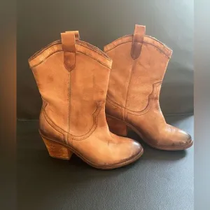 SAM EDELMAN Boots