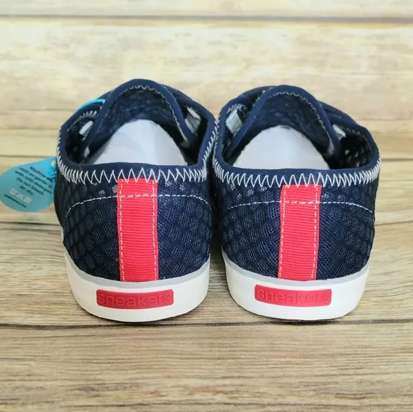 See Kai Run Toddler Sneaker 3Y