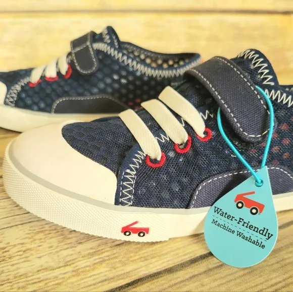 See Kai Run Toddler Sneaker 3Y