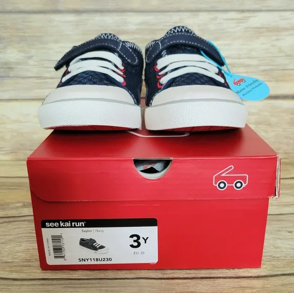 See Kai Run Toddler Sneaker 3Y