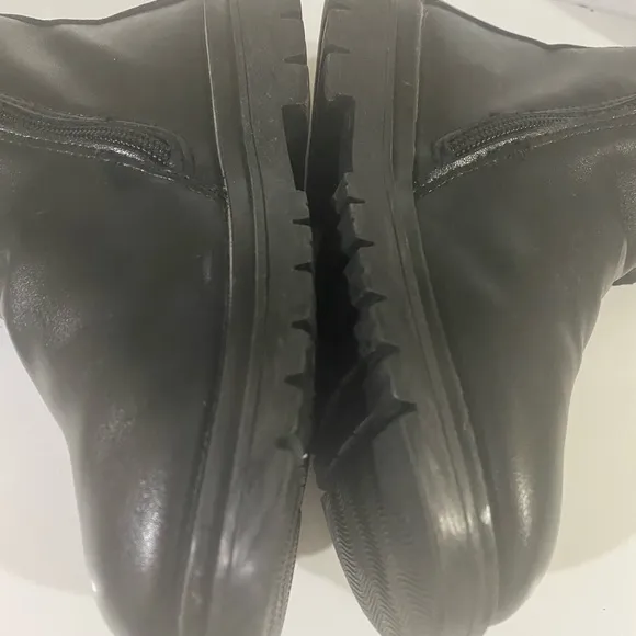 SHEIN Chelsea ankle boots with bow on the side zipper closure size 33 BLK ONLY
