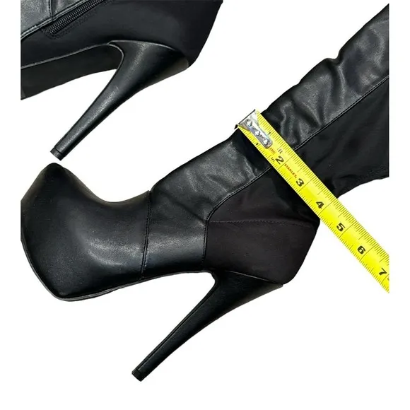 Shii knee high black comfortable tall boots size 7.5