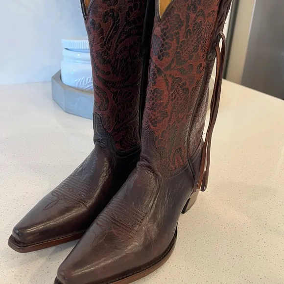 Shyanne Tassel Snip Toe Cowboy/Cowgirl Boots Size 9