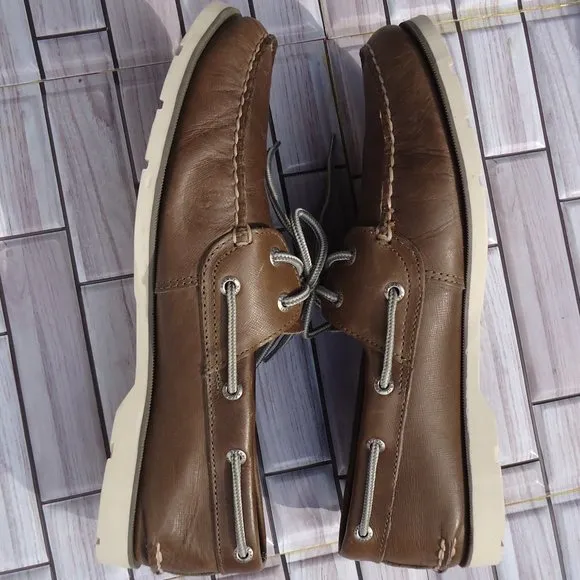 SIZE 10.5. Sperry Top-Sider leather sneakers shoes.
