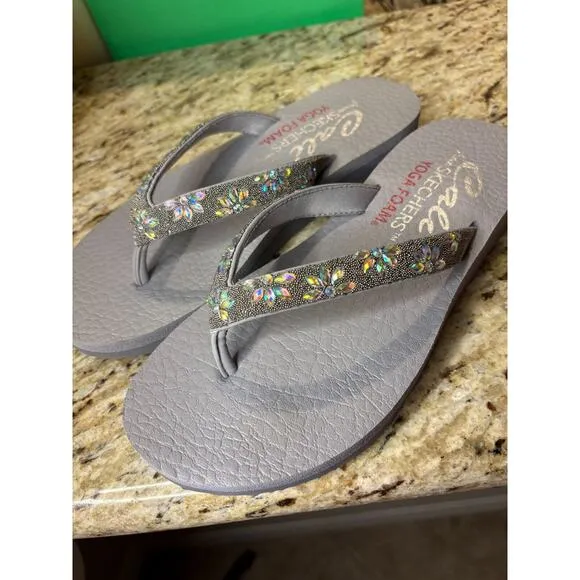 Skechers Women's Meditation-Love Letter Flip-Flop Grey with Sequins Size 7