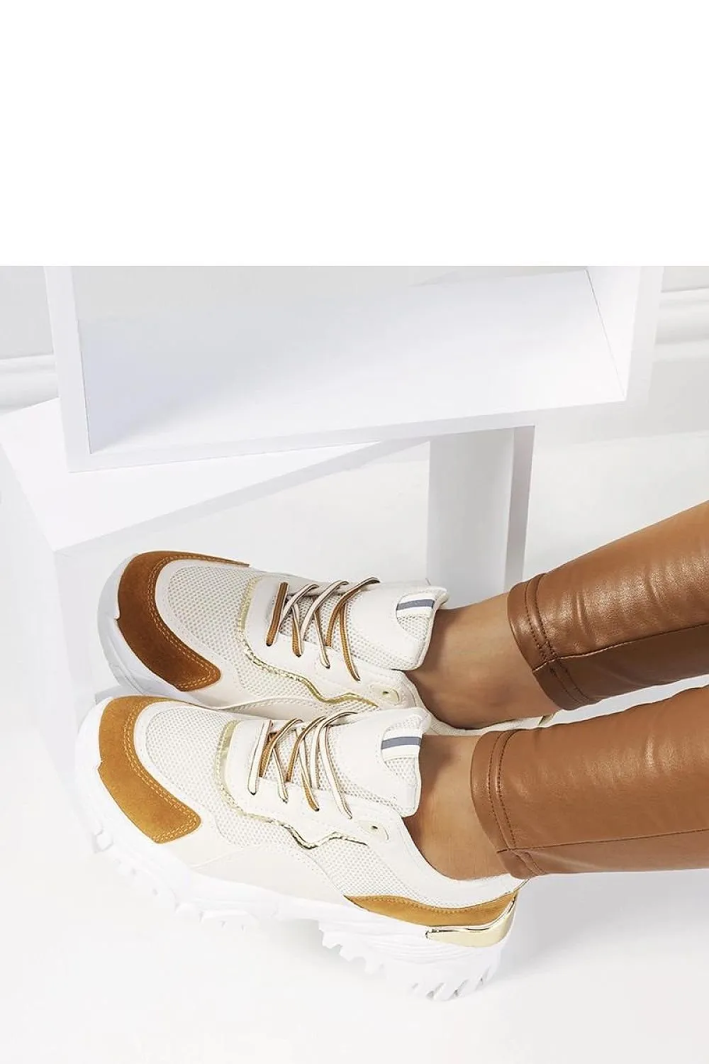 Sneakers model 208049 Solea