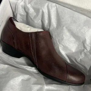 SoftWalk Women's Charming Ankle Boots