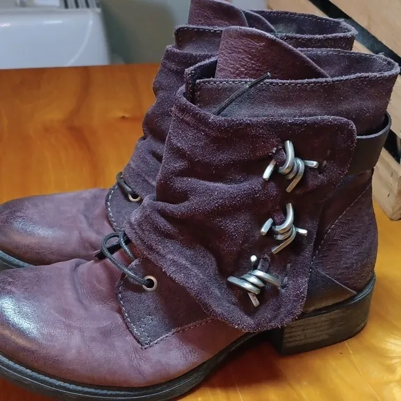 Sommerkind purple barbed wire boots size 39