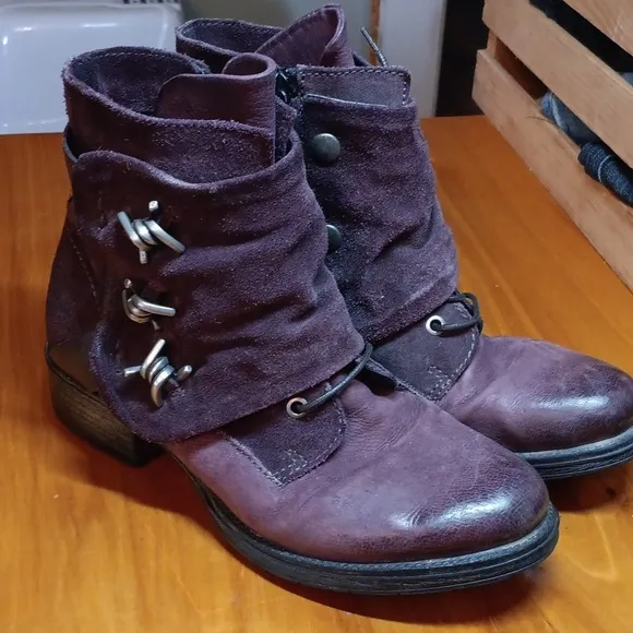 Sommerkind purple barbed wire boots size 39