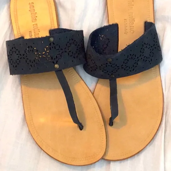 Sophia Milano Made in Italy Sandals Flip Flops