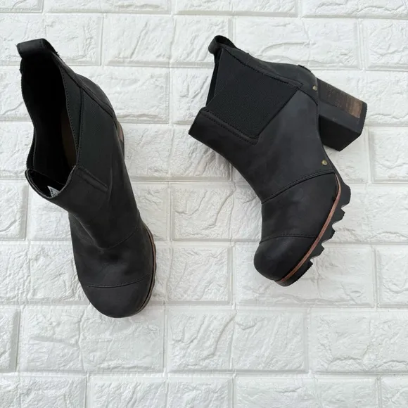 SOREL Addington Chelsea Boots Waterproof Leather Block Heels Black Size 7