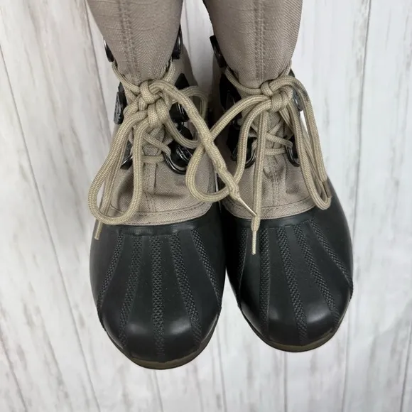 Sorel Beige and Black Winter Boots