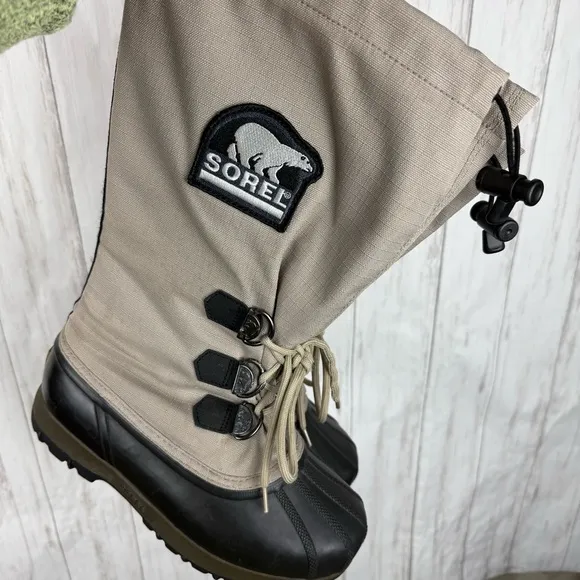 Sorel Beige and Black Winter Boots