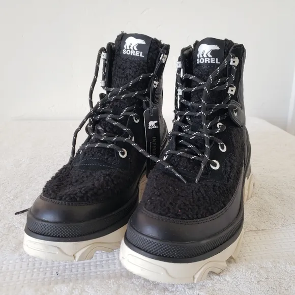 Sorel black waterproof leather plus fabric women's boots size 8.5