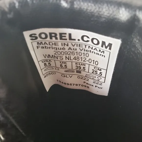 Sorel black waterproof leather plus fabric women's boots size 8.5