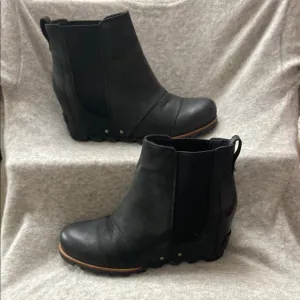 Sorel Black Wedge Ankle Boots Sleek Design
