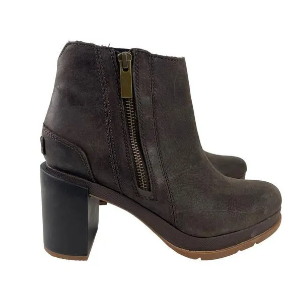 Sorel Blake Distressed Ankle Waterproof Leather Boots in Blackened Brown Size 7