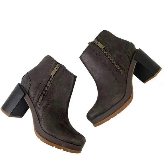 Sorel Blake Distressed Ankle Waterproof Leather Boots in Blackened Brown Size 7