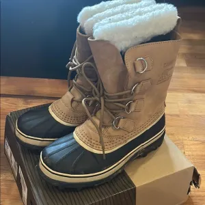 Sorel Caribou Tan and Black Winter Boots - 9.5