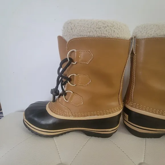 SOREL Caribou Waterproof Lace-up Winter Snow Boots Youth/Big Kids Size 3