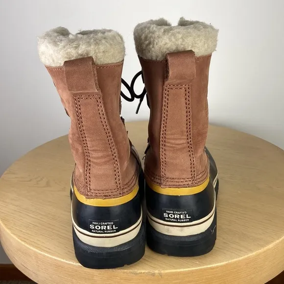 Sorel Caribou Women's 8 Winter Snow Boot Outdoors Comfortable Classic Faux Fur