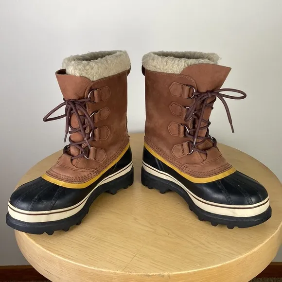 Sorel Caribou Women's 8 Winter Snow Boot Outdoors Comfortable Classic Faux Fur