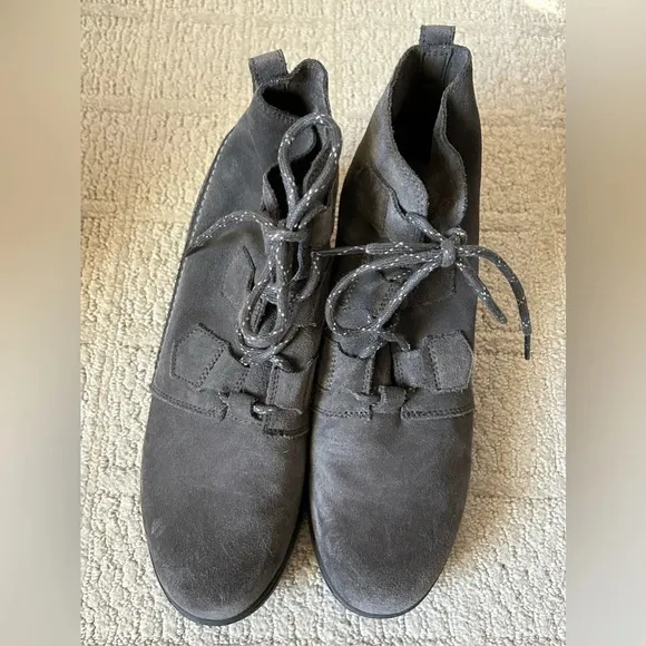 Sorel Evie Gray Lace Up Wedge Ankle Boots 11 Suede