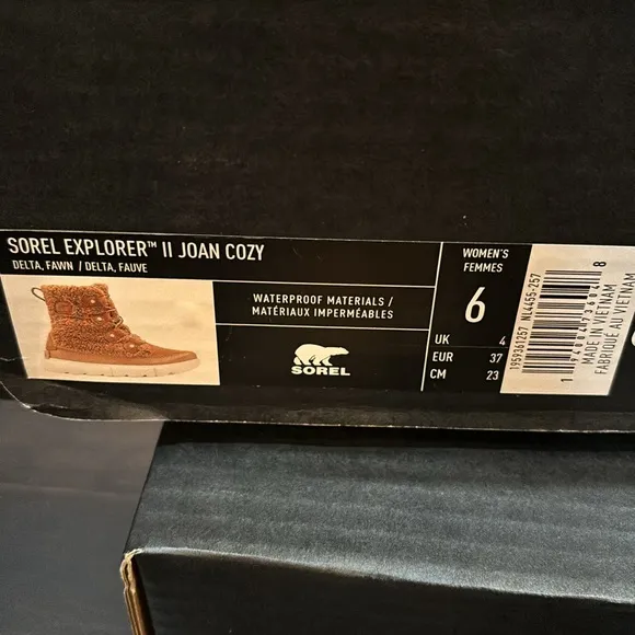 SOREL EXPLORER II JOAN COZY BOOTS  IN DELTA /FAWN SIZE 6 NEW IN BOX!