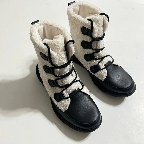 Sorel Explorer II Joan Cozy Boots Size 9