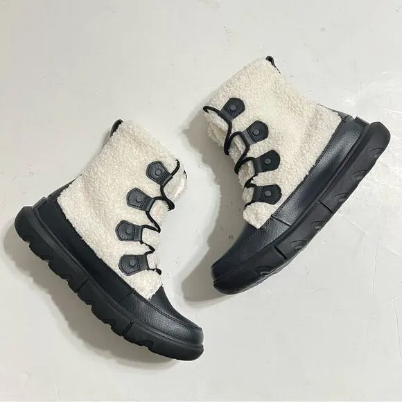 Sorel Explorer II Joan Cozy Boots Size 9