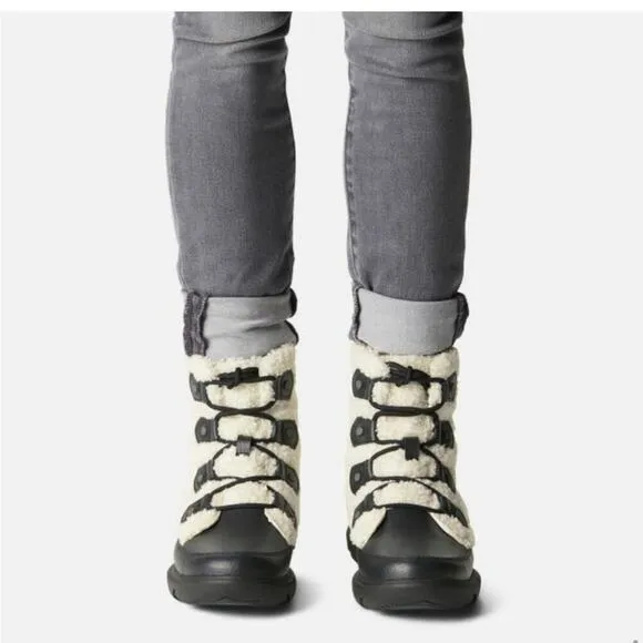 Sorel Explorer II Joan Cozy Boots Size 9