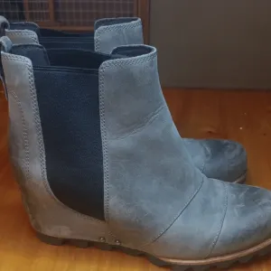 Sorel Gray Women's Ankle Boots Size 8.5
