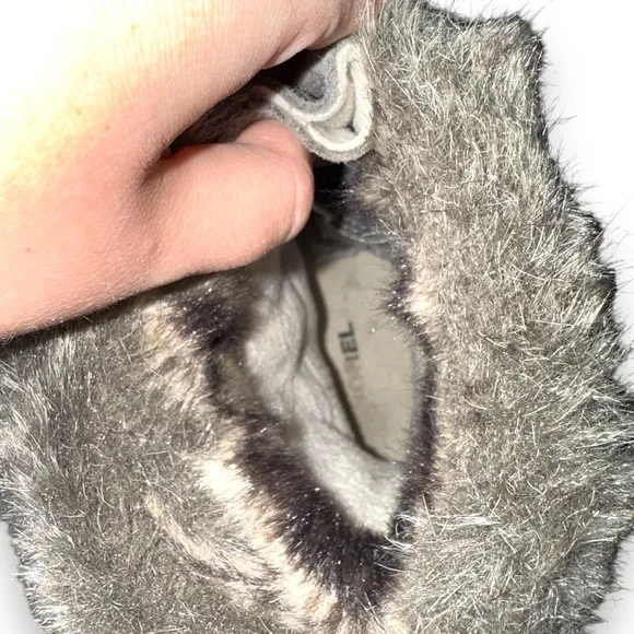 Sorel Joan Explorer Shearling Faux Fur Lace Up Gray Leather Booties Sz‎ 9