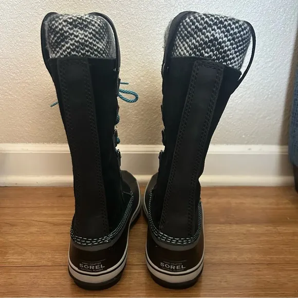 Sorel Joan of Arctic Knit Winter Boots Womens Size 7.5 Black Leather Waterproof