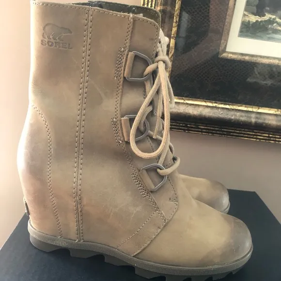 Sorel Joan of Arctic Wedge II Ash Brown Boots Sz 8.5