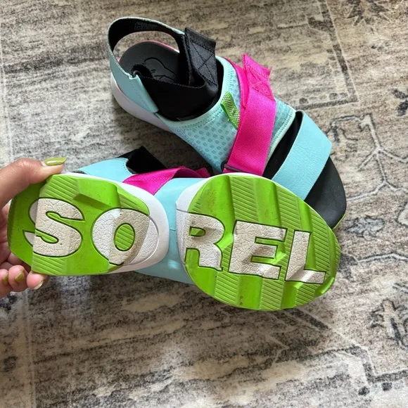Sorel Kinetic Impact Sandals size 8