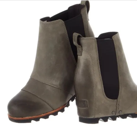 Sorel Lea wedge Chelsea ankle boots brown quarry leather size 7.5