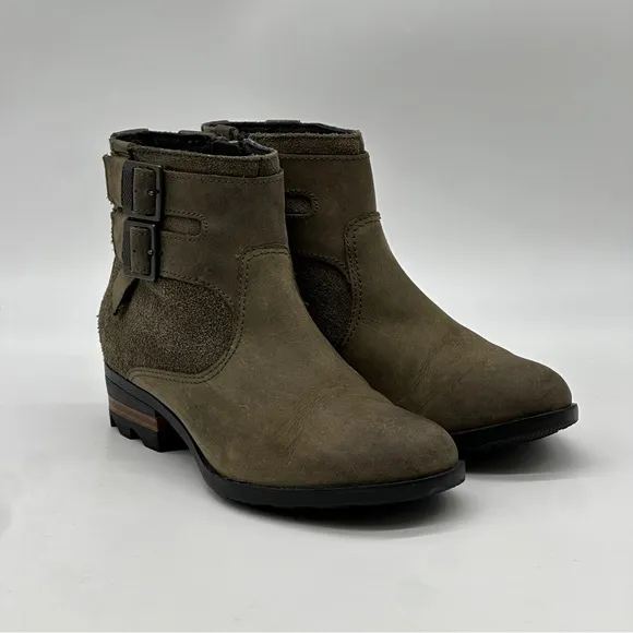 Sorel Lolla Ankle Boots. Size 7
