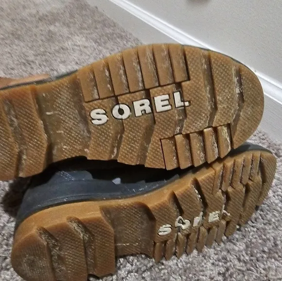 Sorel Tivoli IV Waterproof  boots size 6 grey