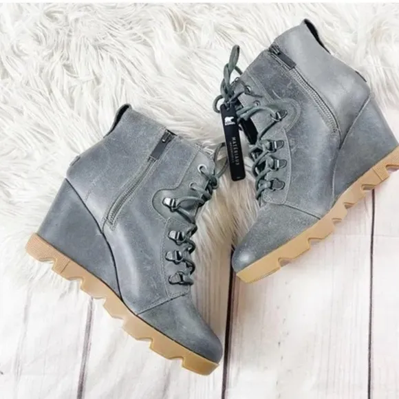Sorel women Joan Uptown GreyLace Up Wedge Booties waterproof line new 9.5
