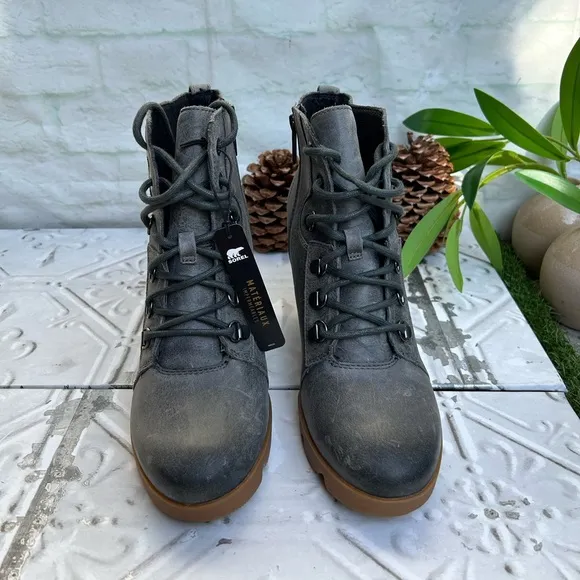 Sorel women Joan Uptown GreyLace Up Wedge Booties waterproof line new 9.5
