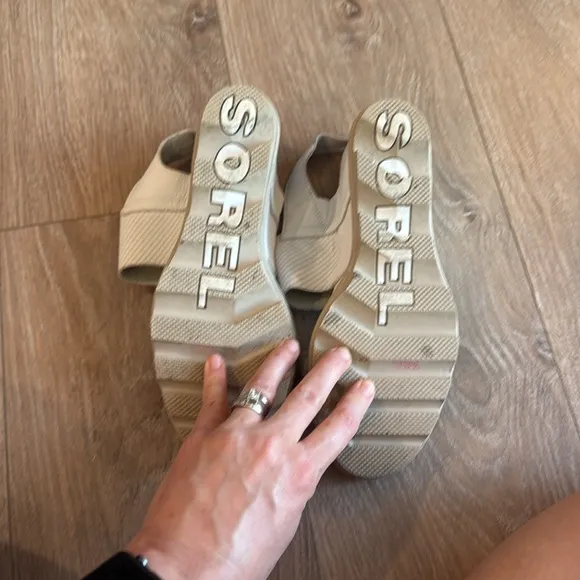 SOREL WOMENS JOANIE II SLINGBACK SANDAL CREAMLEATHER SIZE 10