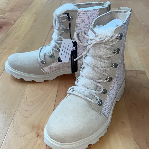 Sorel Women's Lennox Lace cozy WP lamb shearling lace up boots cream 7 N…