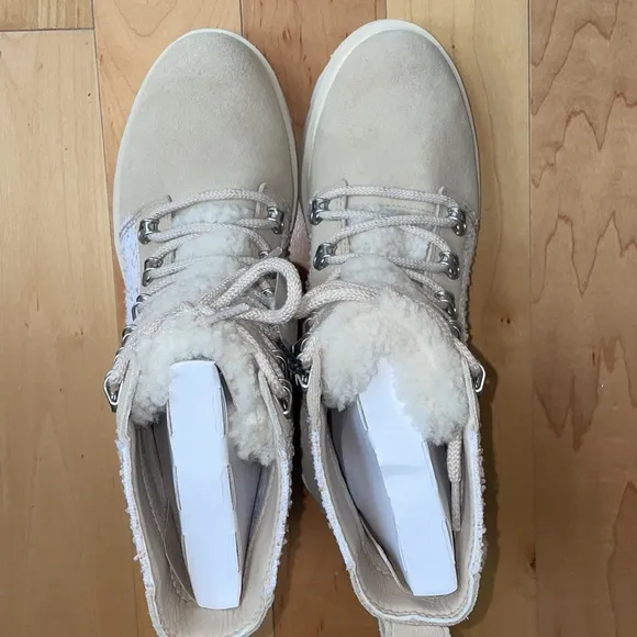 Sorel Women's Lennox Lace cozy WP lamb shearling lace up boots cream 7 N…